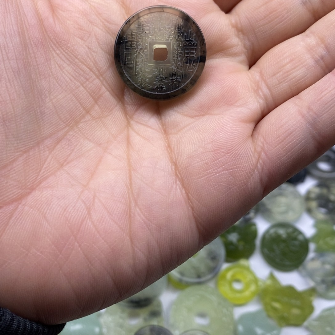 蛇纹石玉未镶嵌颈饰你****