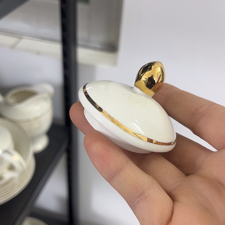 小***肥新骨瓷盖，默认微瑕