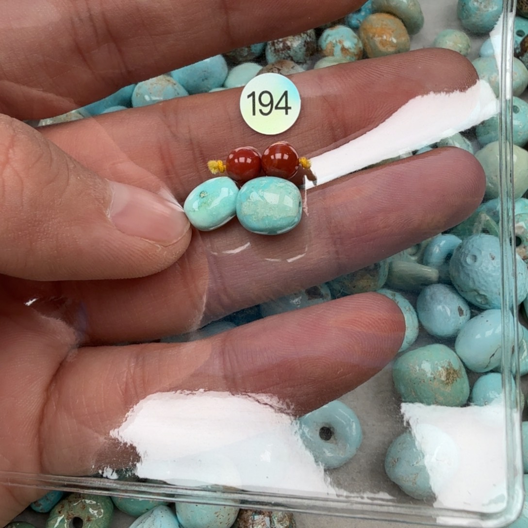 南红玛瑙未镶嵌珠宝奇石