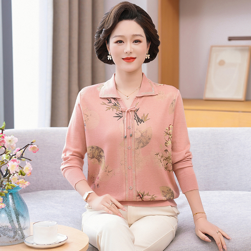 小个子妈妈秋装翻领T恤中老年女薄款长袖气质上衣春秋洋气打底衫