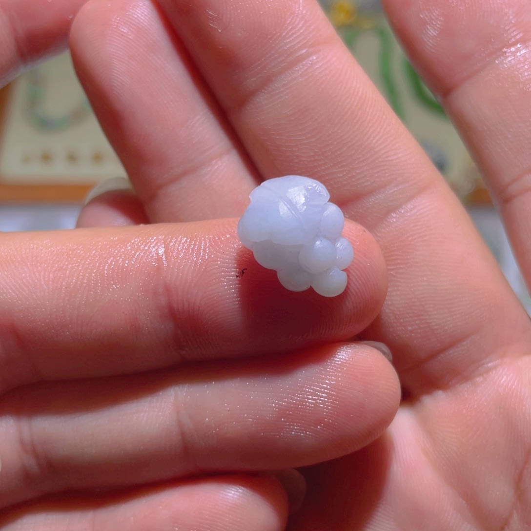 定制翡翠未镶嵌葡萄