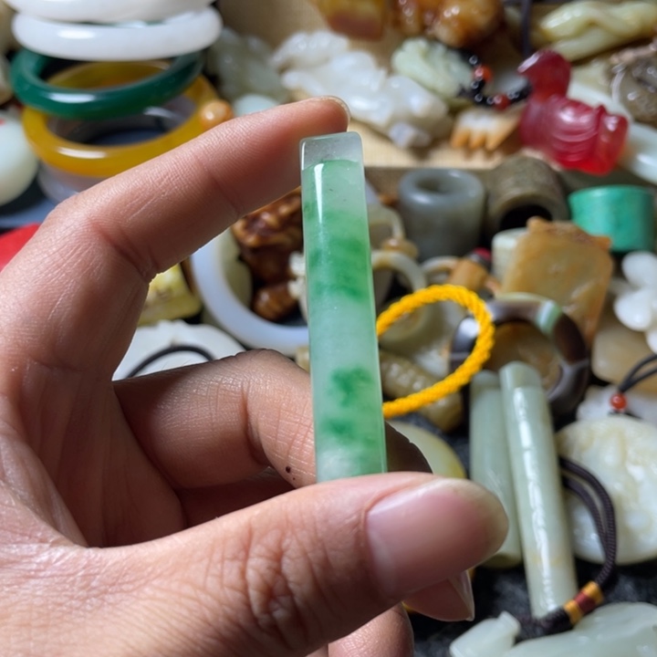 和田玉未镶嵌吊坠(不含链)