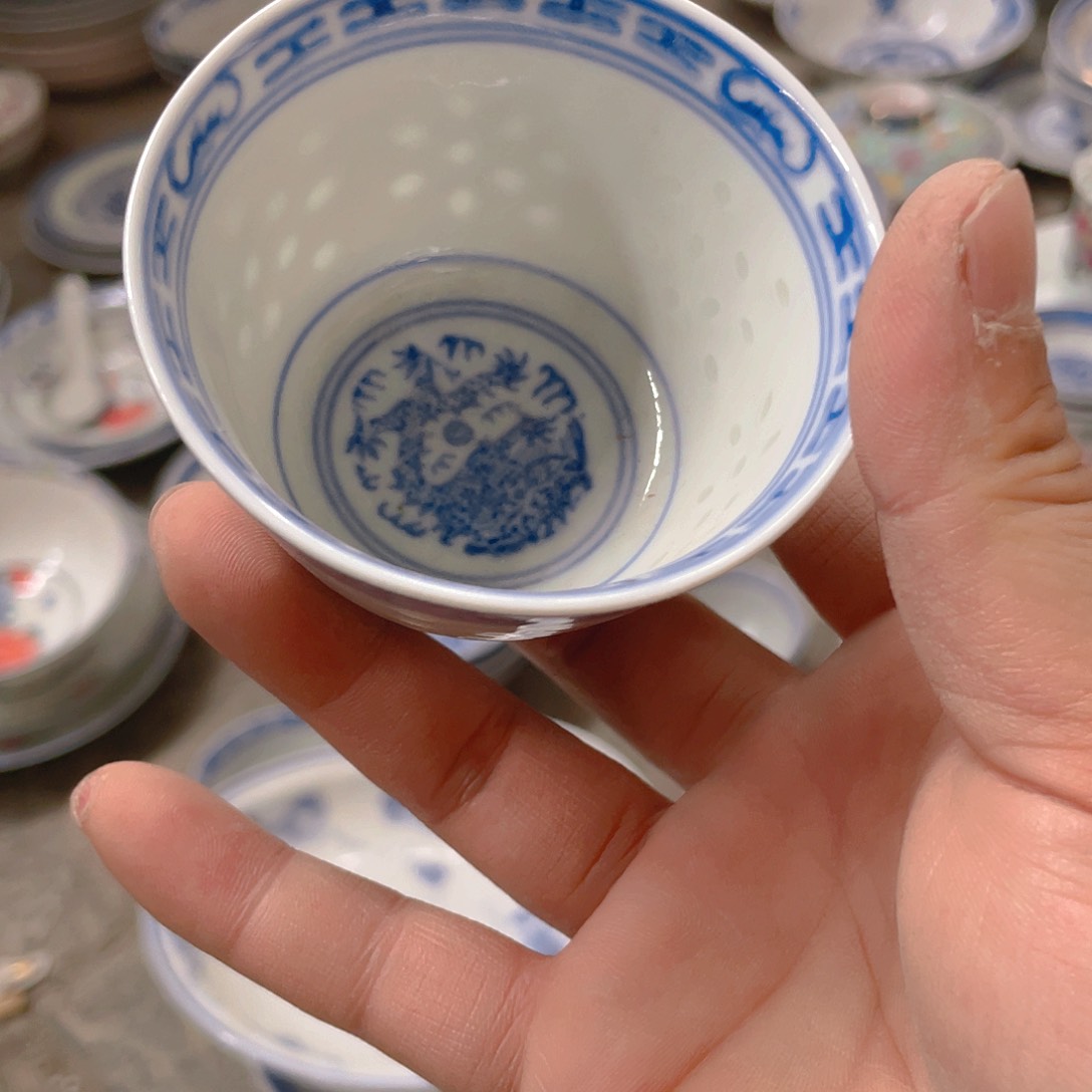 摆件景德镇青花玲珑瓷