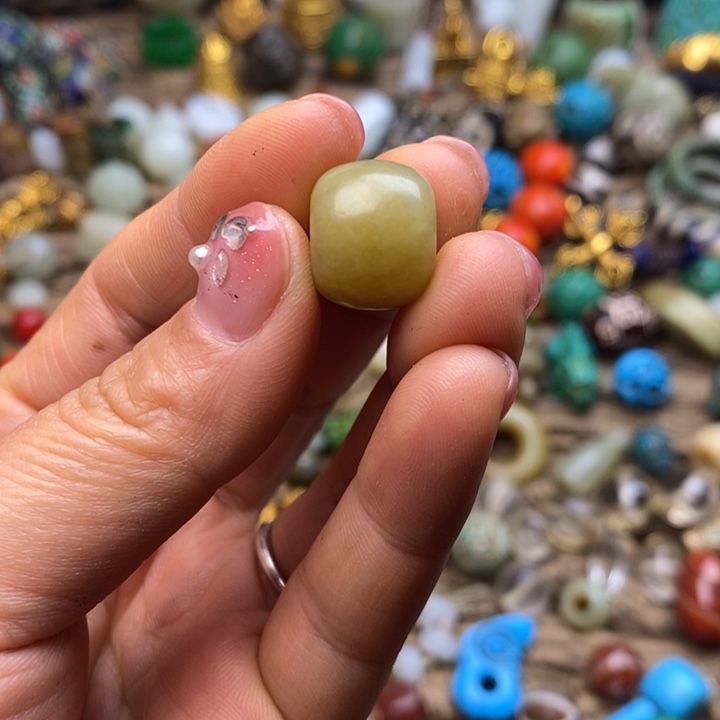 未镶嵌颈饰玛瑙/玉髓千***?