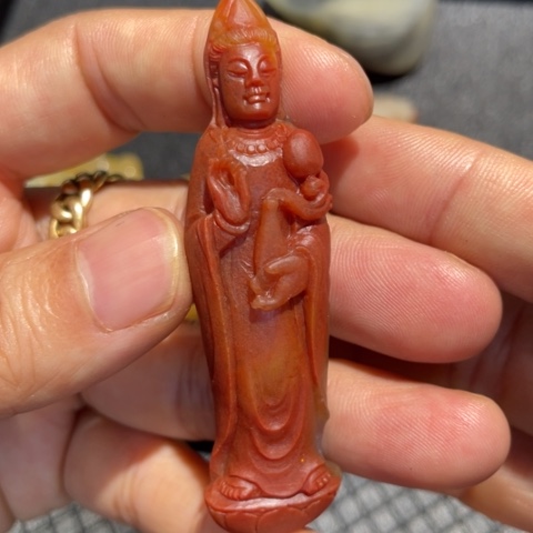 【闪购商品】未镶嵌石英质玉（黄龙玉）颈饰