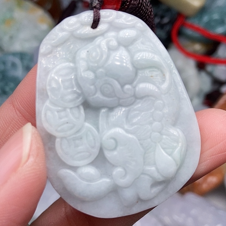 颈饰未镶嵌翡翠 翡翠