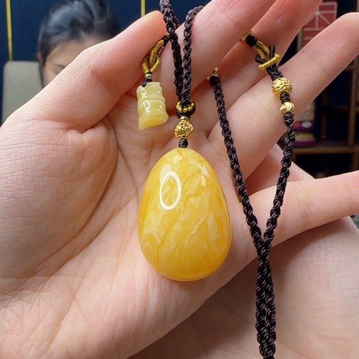 未镶嵌蜜蜡吊坠(赠链)