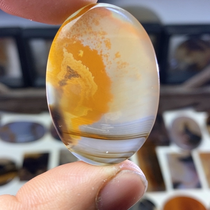 玛瑙/玉髓颈饰未镶嵌