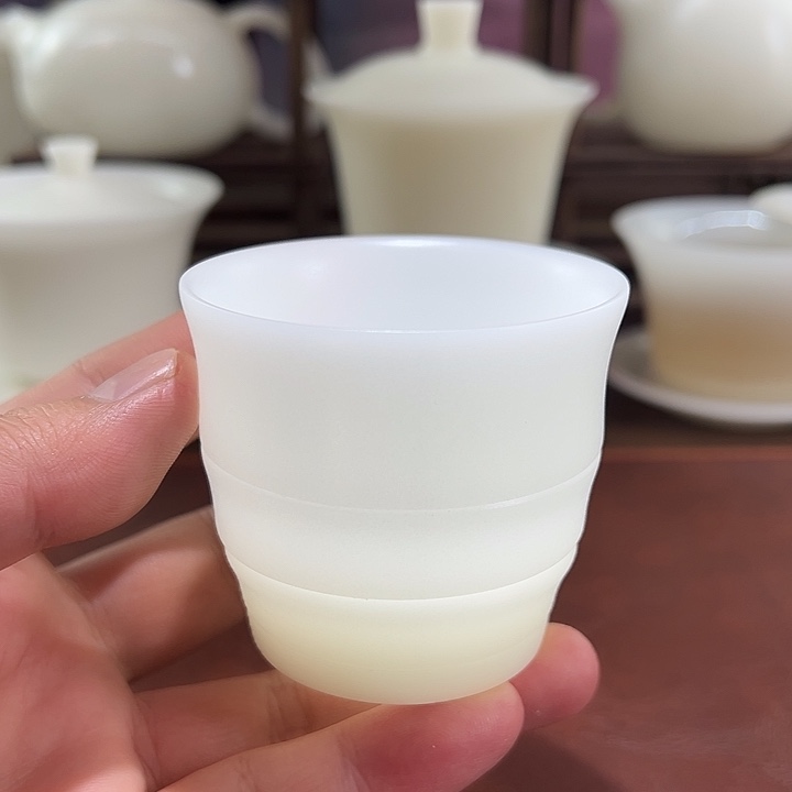 手工精修：隐唐窑系列/璞玉素烧自生釉80ml螺纹杯