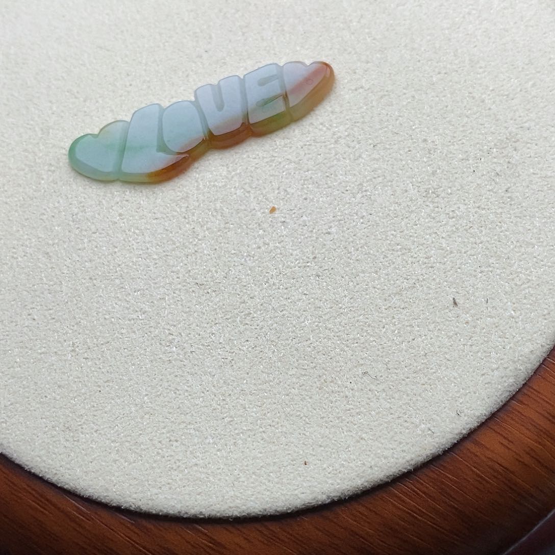翡翠戒指未镶嵌爱牌
