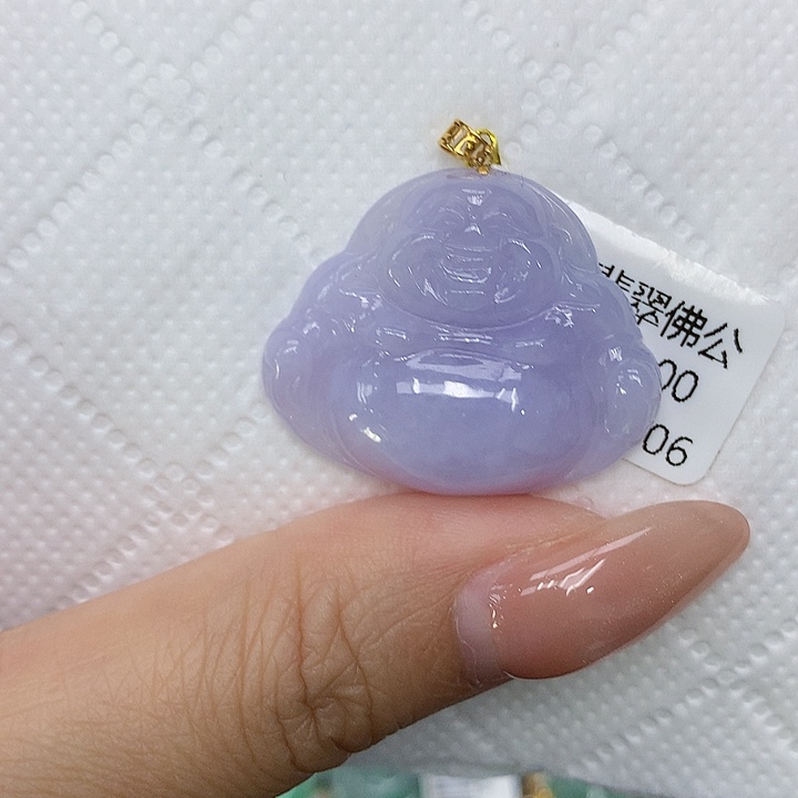 颈饰18K金镶嵌翡翠