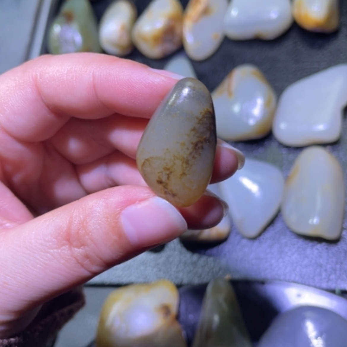 【闪购商品】颈饰未镶嵌和田玉（子料）