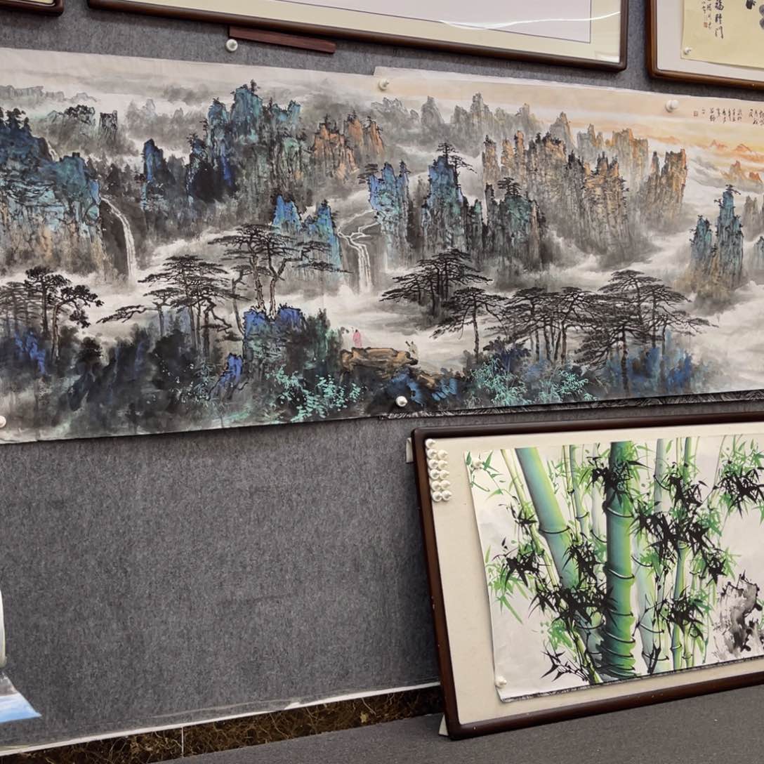 国画就***容小丈二山水画芯作品