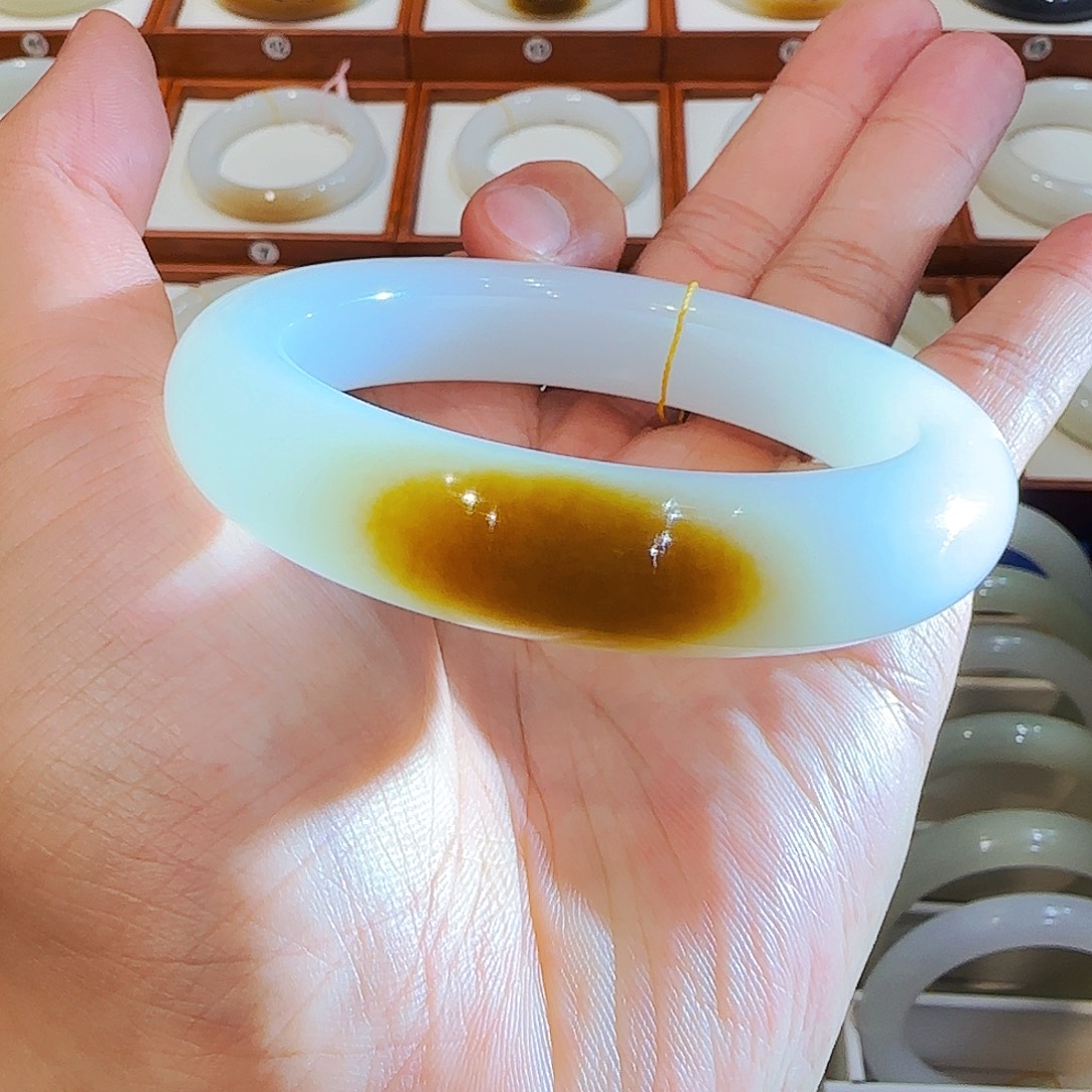 和田玉手镯未镶嵌且末一口老红糖58 59 60