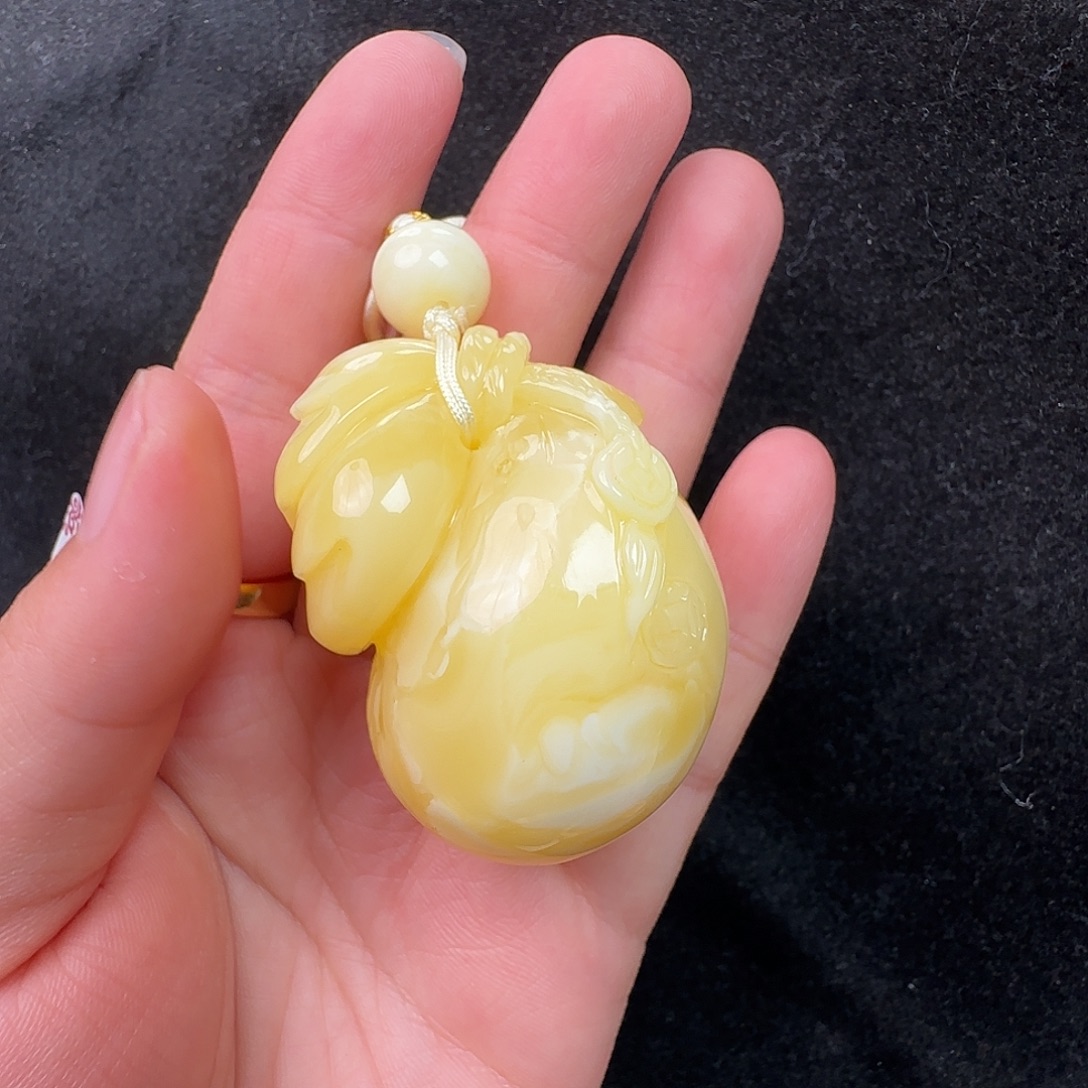 私***品蜜蜡未镶嵌珠宝奇石