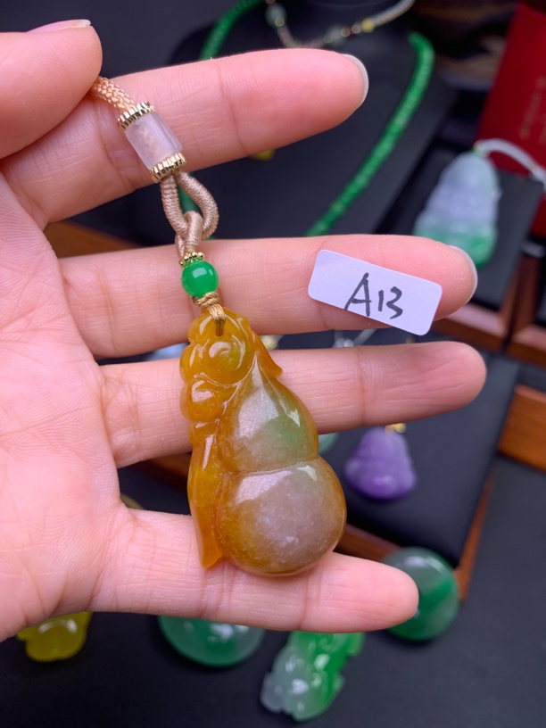 A13黄翡葫芦吊坠