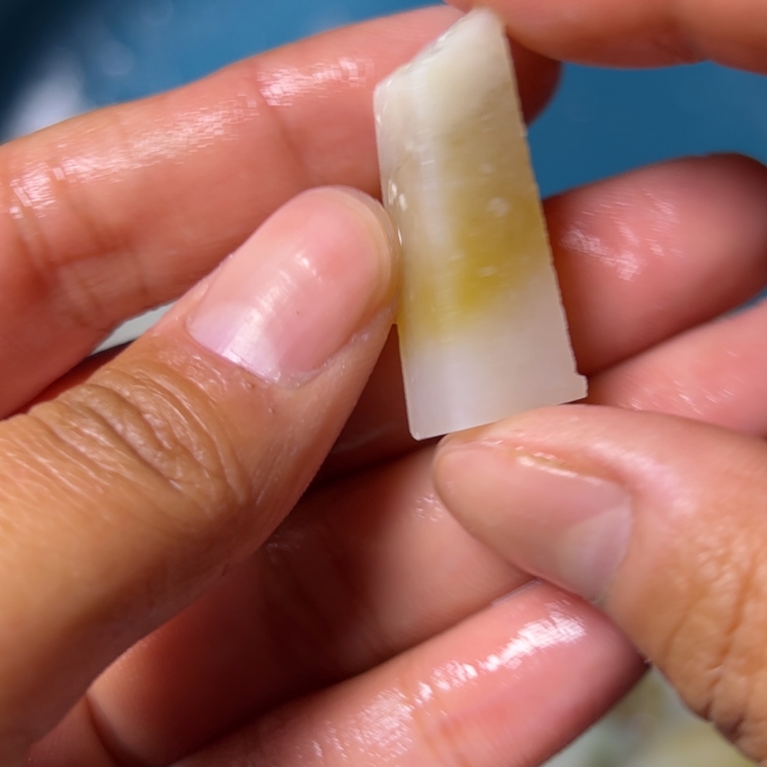 和田玉未镶嵌项链