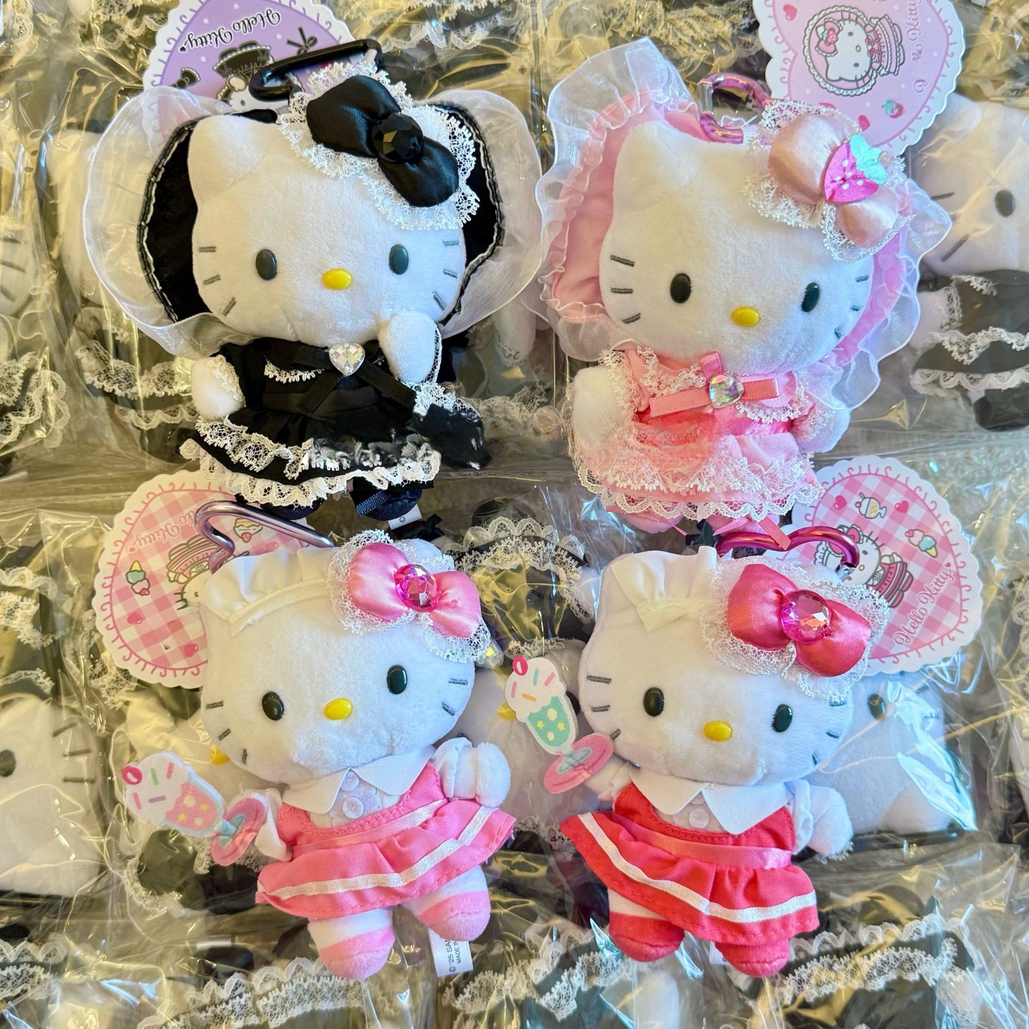  hellokitt洛丽塔女仆毛绒挂件