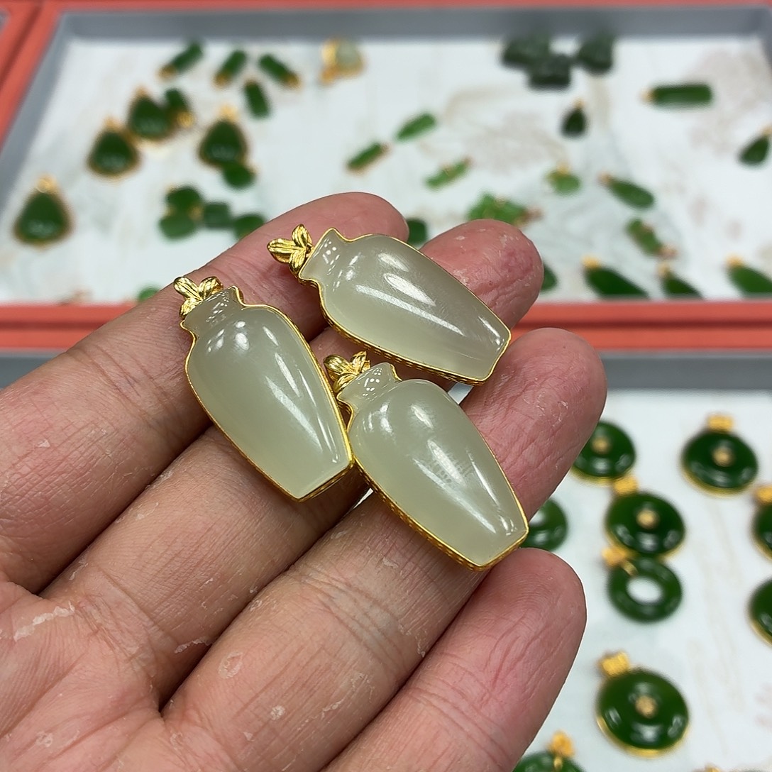 和田玉18K金镶嵌颈饰多样性发货拍一发一