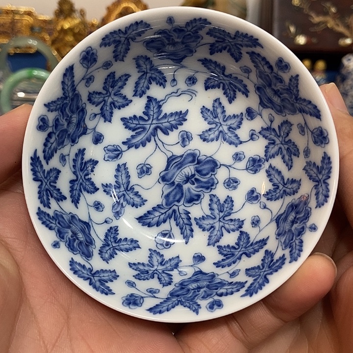 跟***杯摆件青花手绘设计风格的