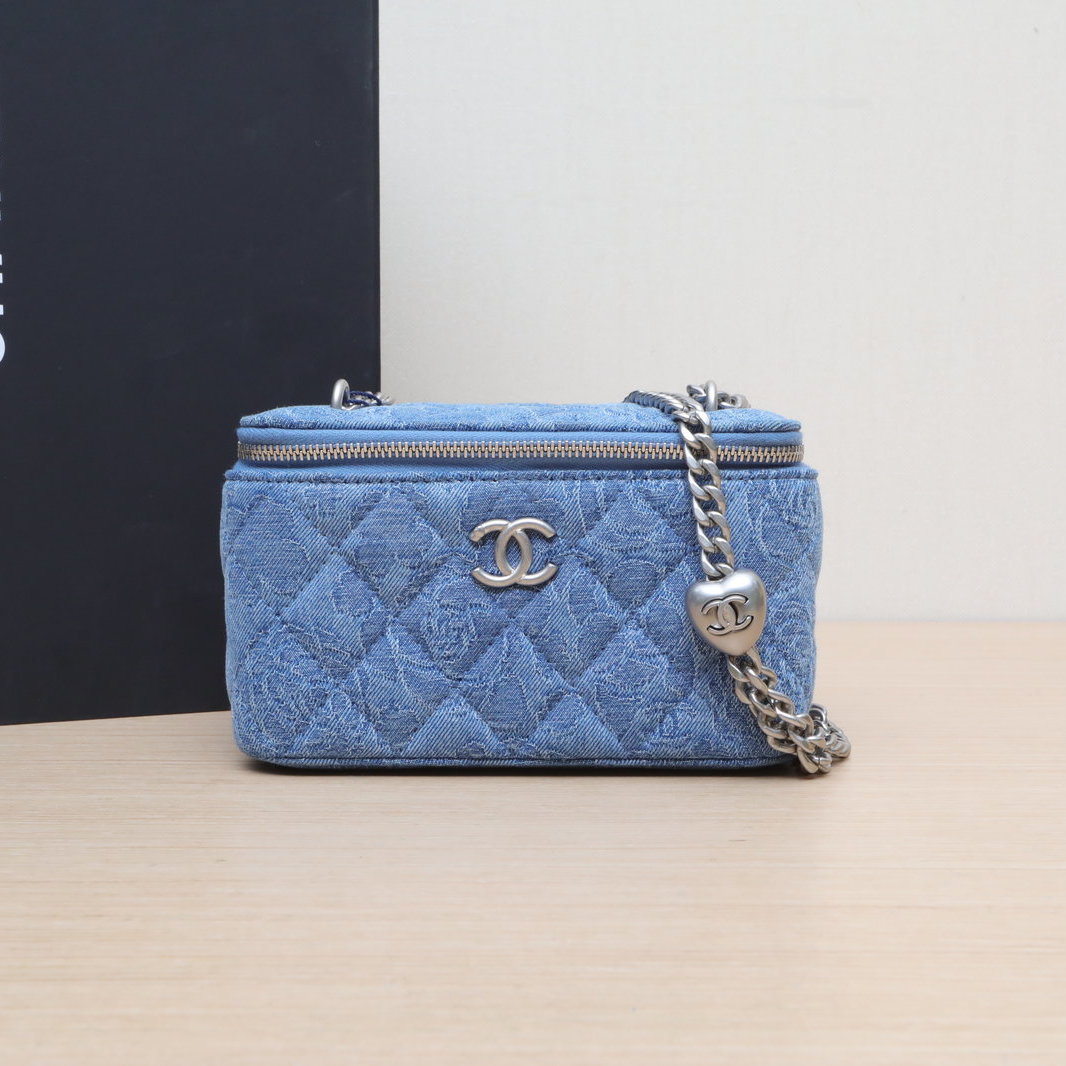 99新 Chanel/香奈儿 花花23P 长盒子化妆包 带镜子 牛仔蓝 镭射标
