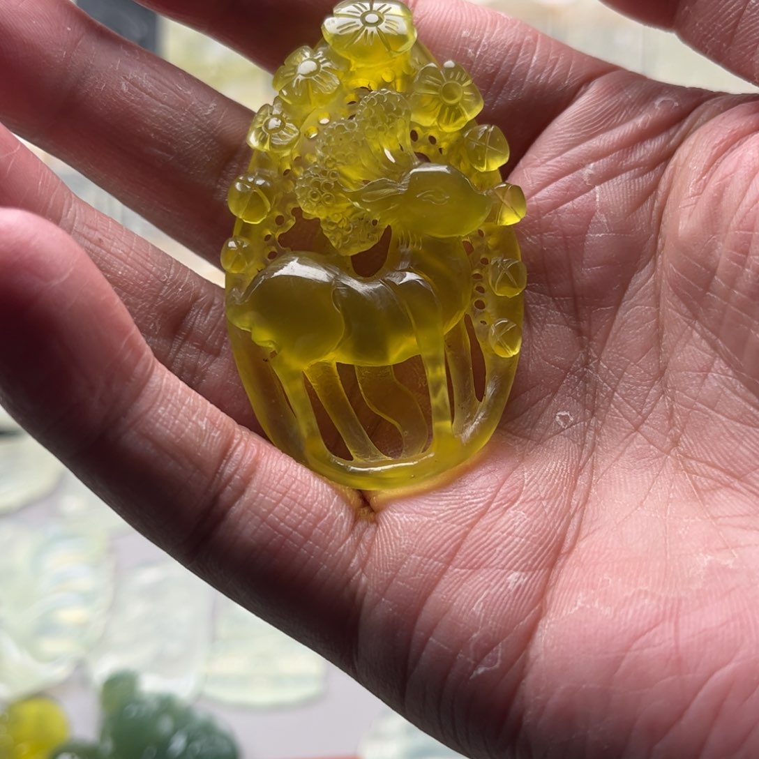 未镶嵌蛇纹石玉颈饰
