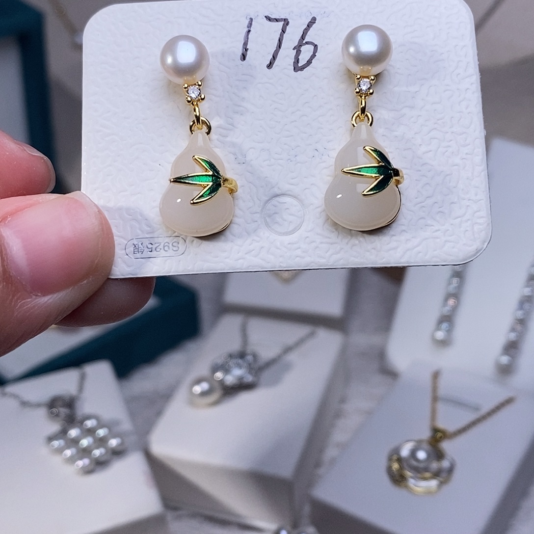 银S925镶嵌耳饰淡水珍珠