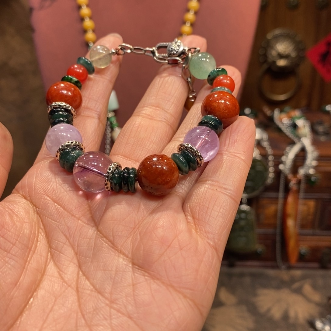 翡翠吊坠(赠链)未镶嵌