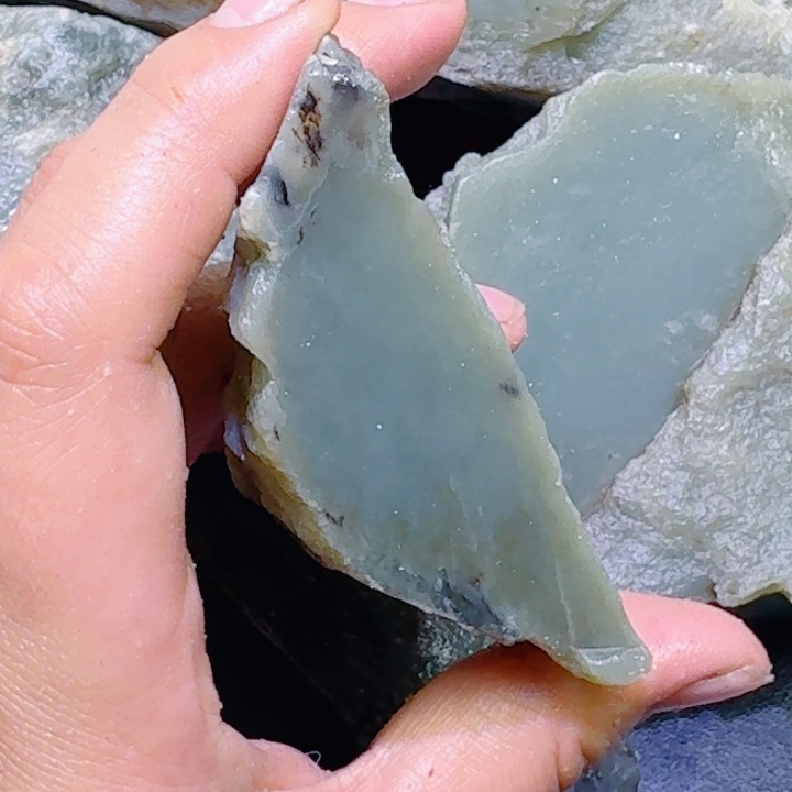 和田玉未镶嵌珠宝半成品