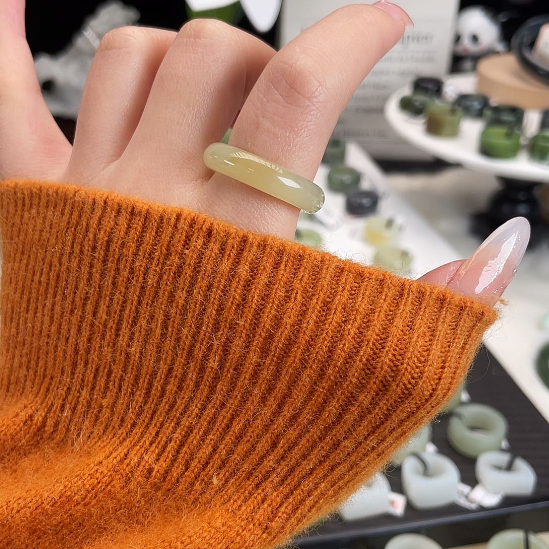 玖****和田玉未镶嵌戒指h18一口糖细条19.1不退换