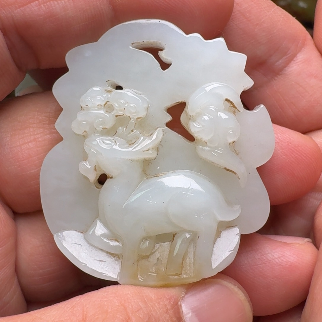 和田玉未镶嵌挂件