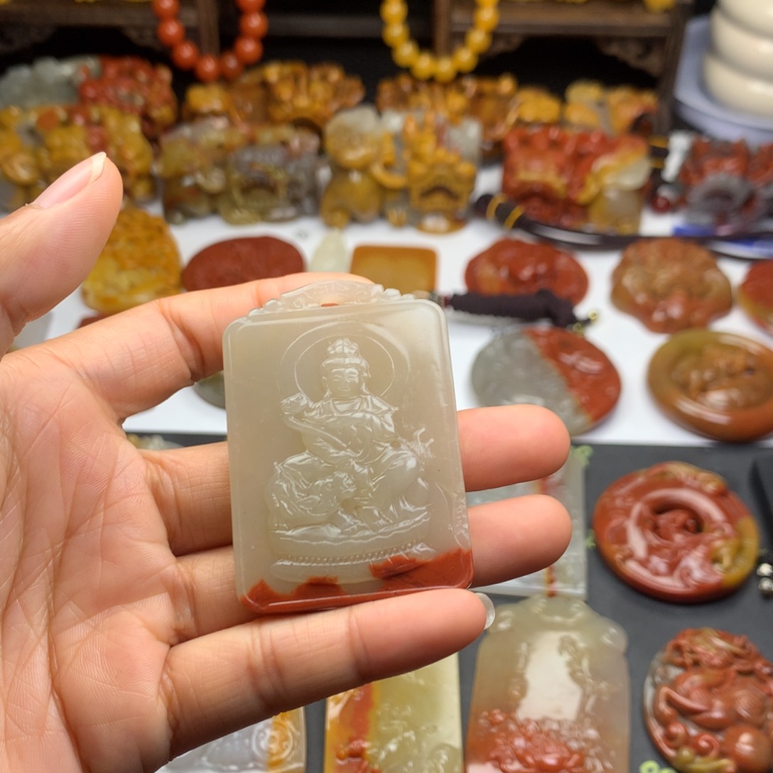 石英质玉（黄龙玉）挂件未镶嵌