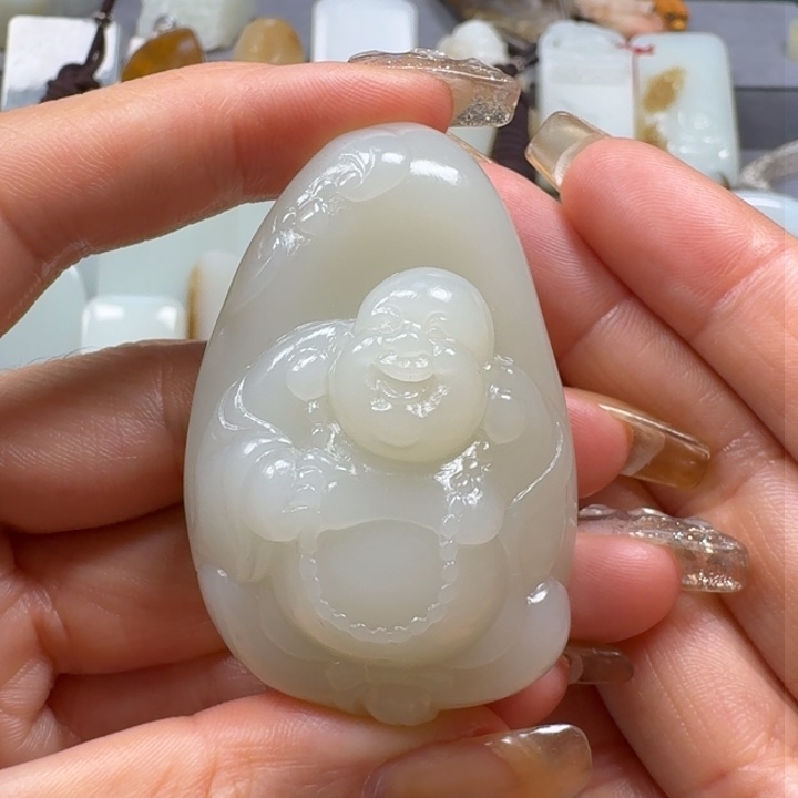 和田玉颈饰未镶嵌