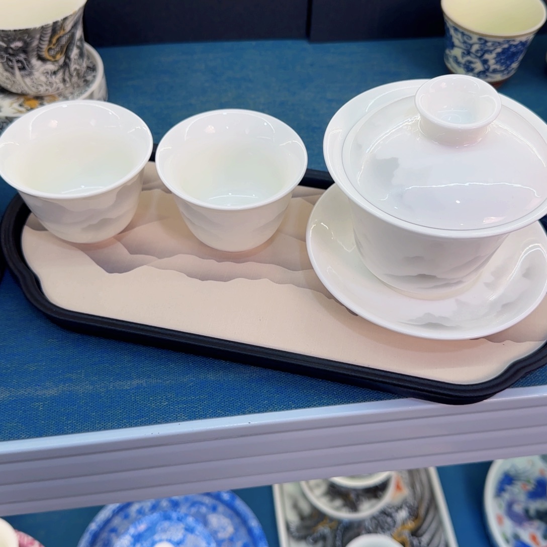 这些盖碗真好看！！！