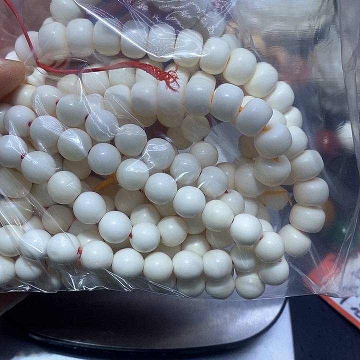 大果紫檀（缅甸花梨）誰**a825号独博挂2条