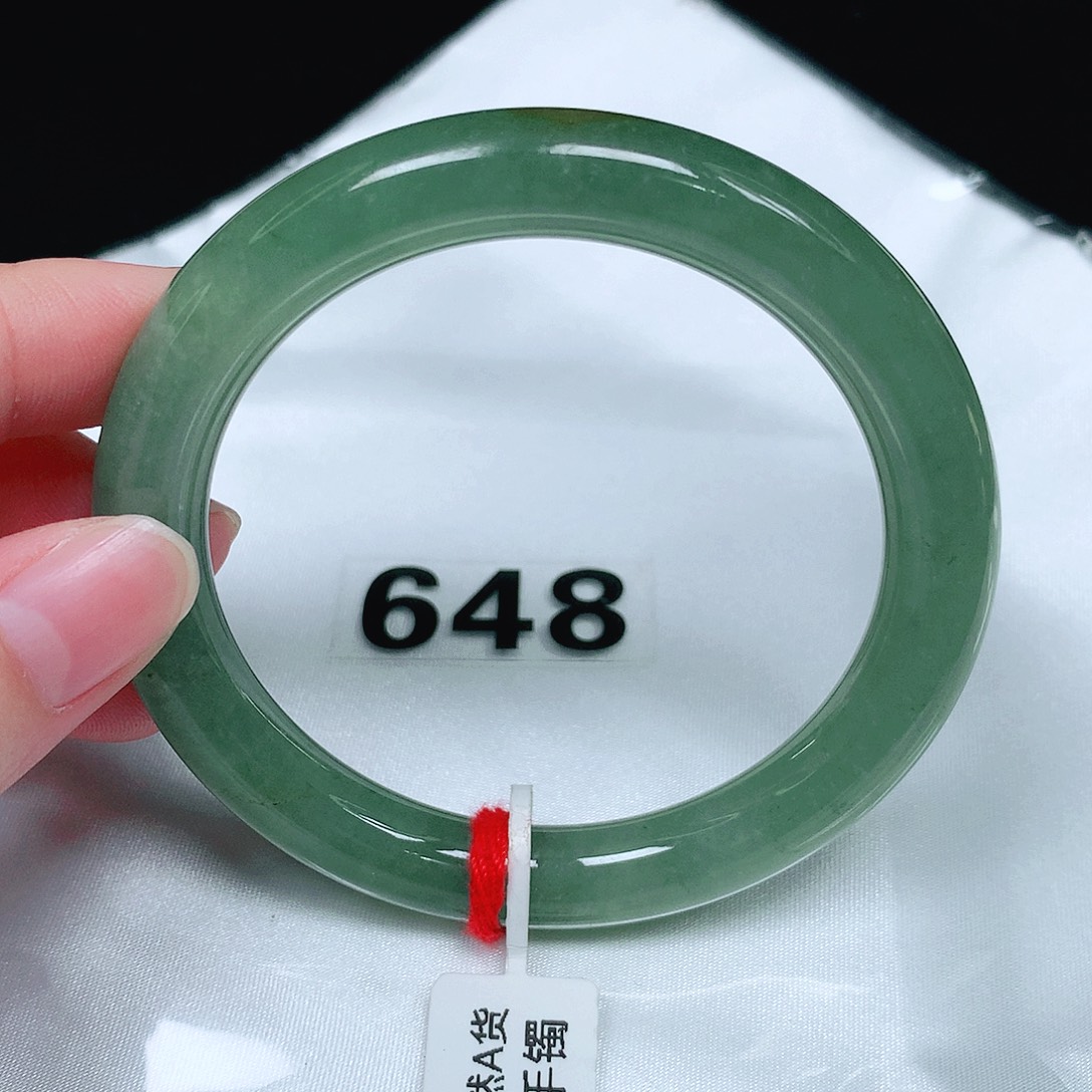 未镶嵌手镯（圆镯）翡翠