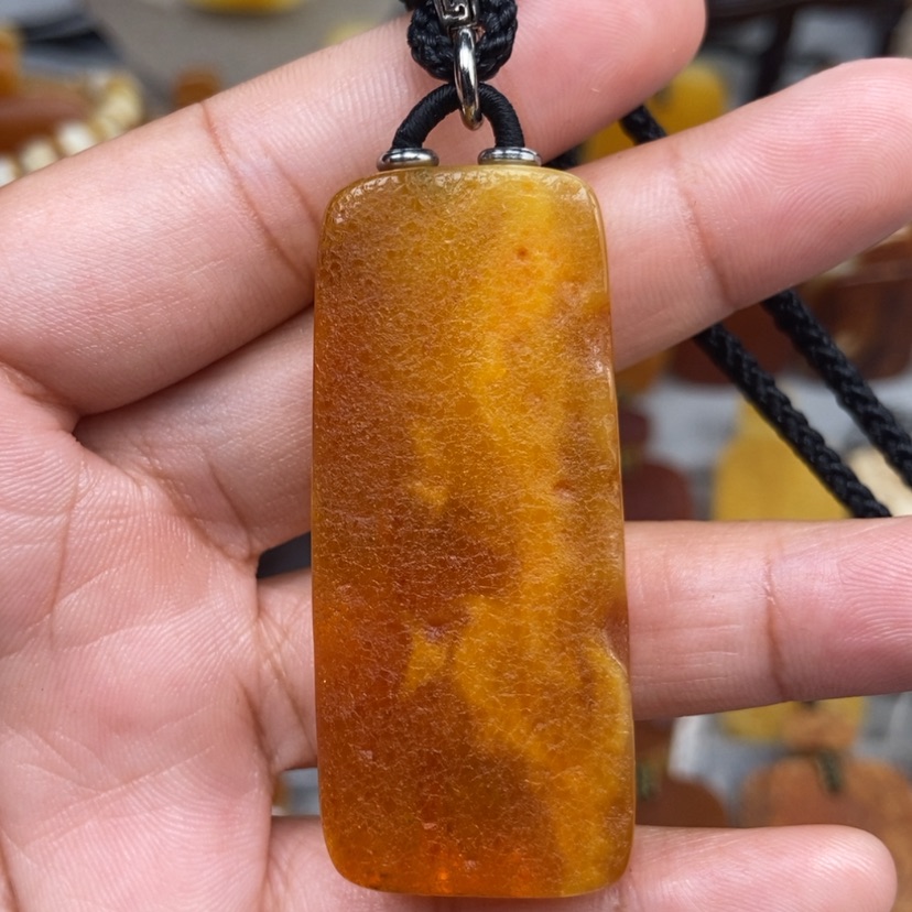 【闪购商品】未镶嵌颈饰琥珀