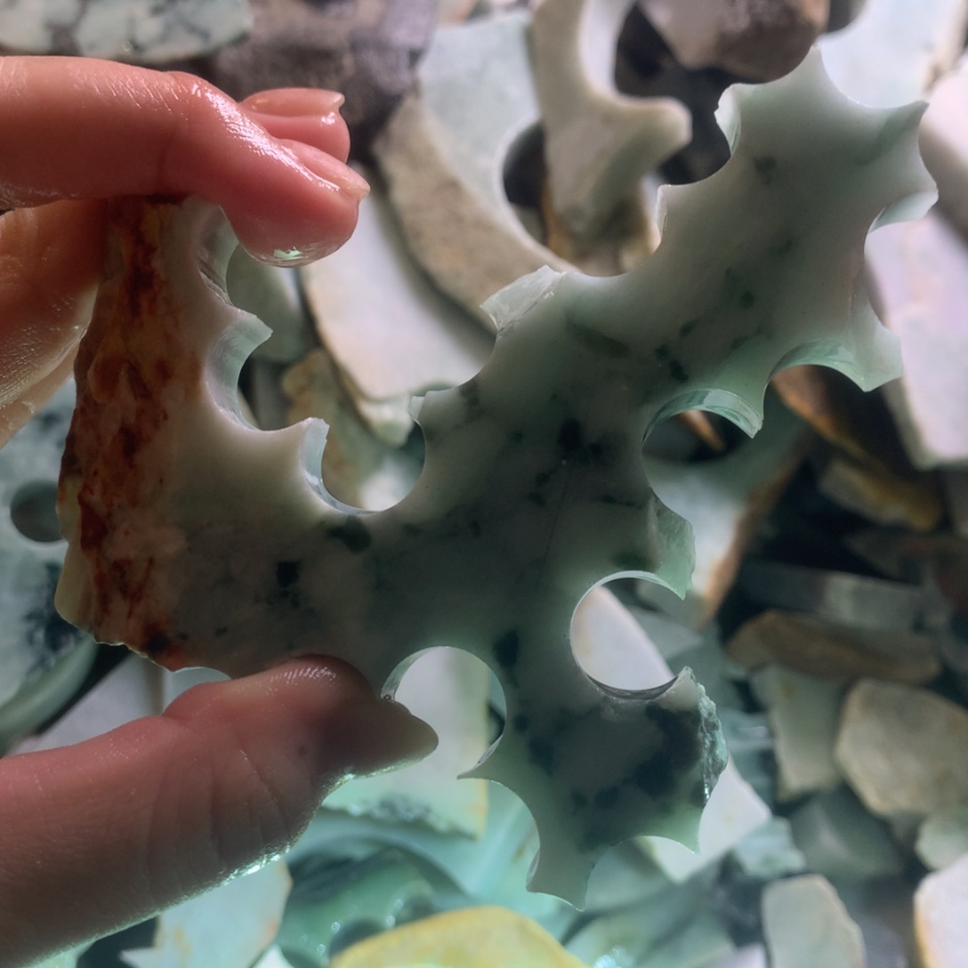 翡翠颈饰未镶嵌缅甸翡翠