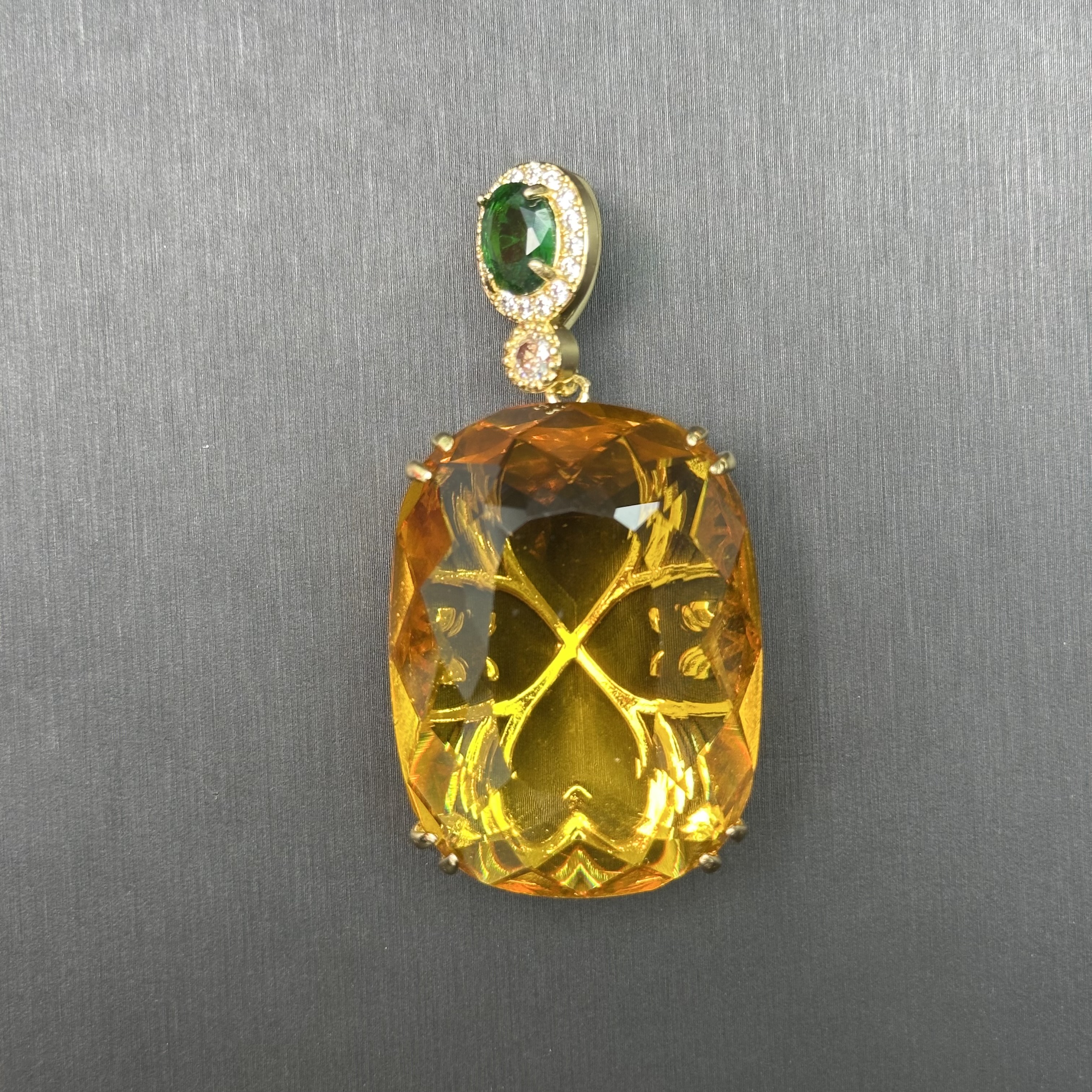 【洛美甄选】F519-1Z黄吊坠多样性发一件