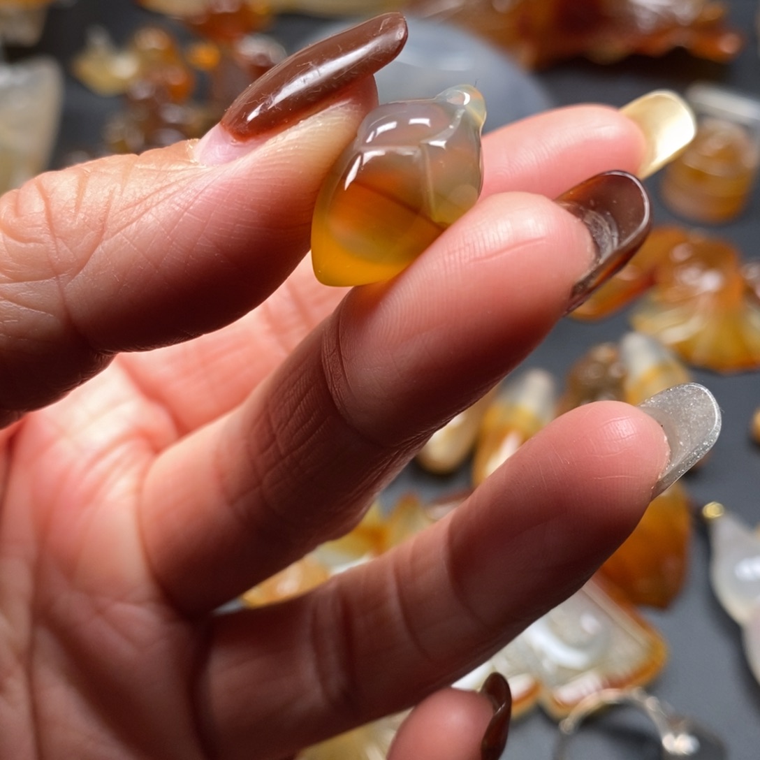 玛瑙/玉髓未镶嵌颈饰