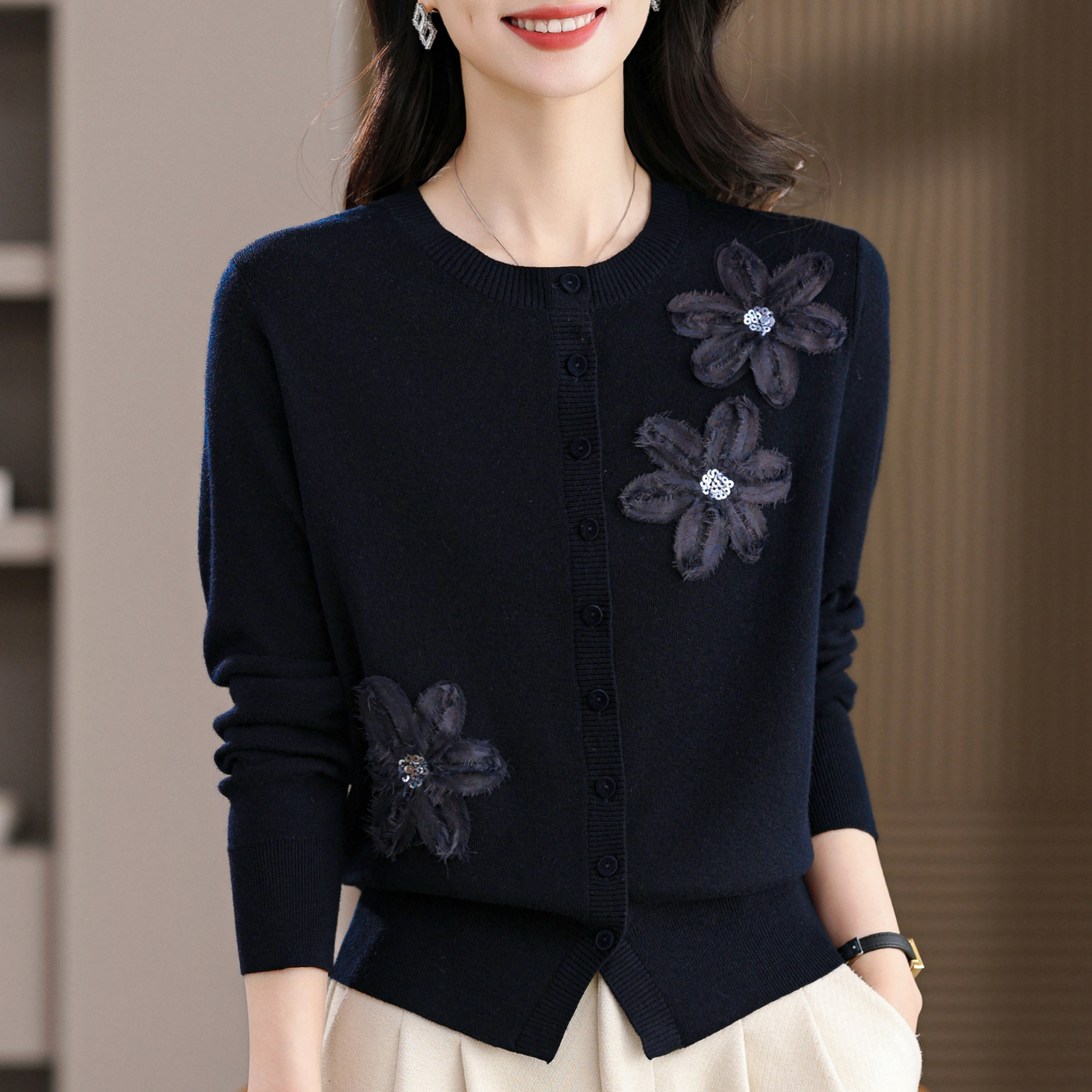 100%纯羊毛衫女针织开衫外套2025秋冬季新款女装时尚洋气妈妈上衣