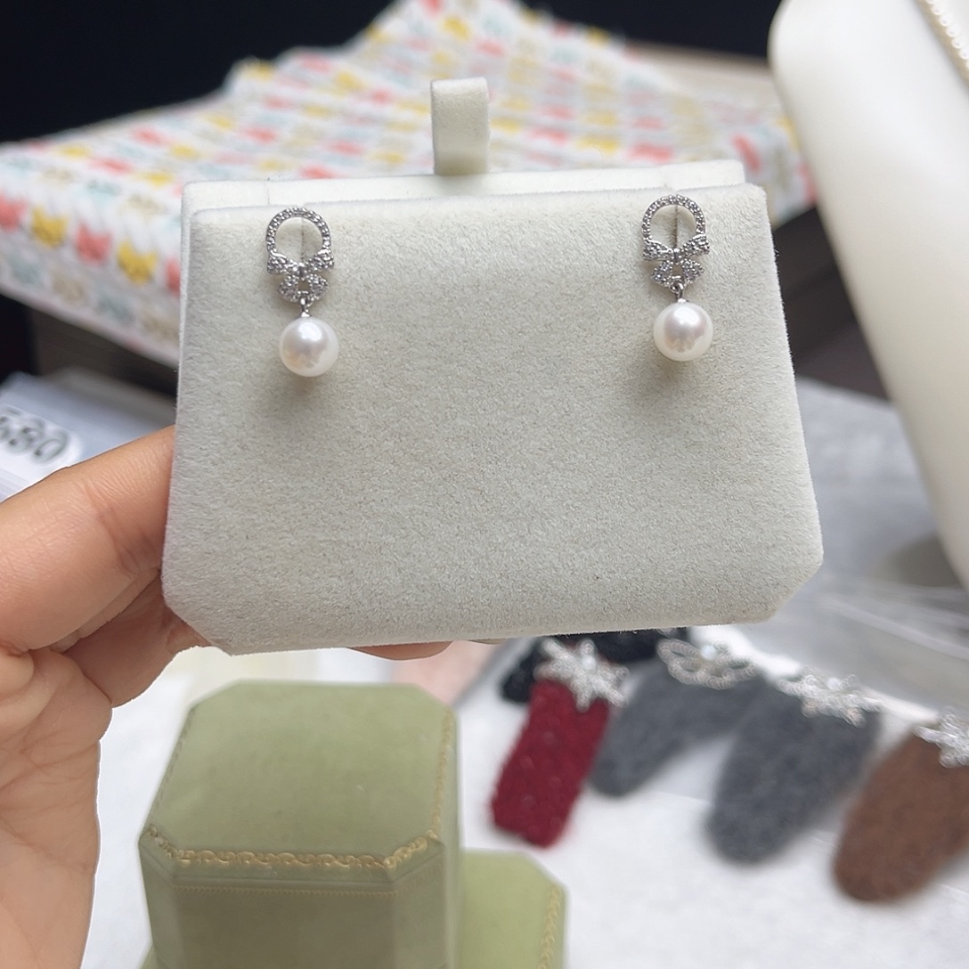 淡水珍珠银S925镶嵌耳饰