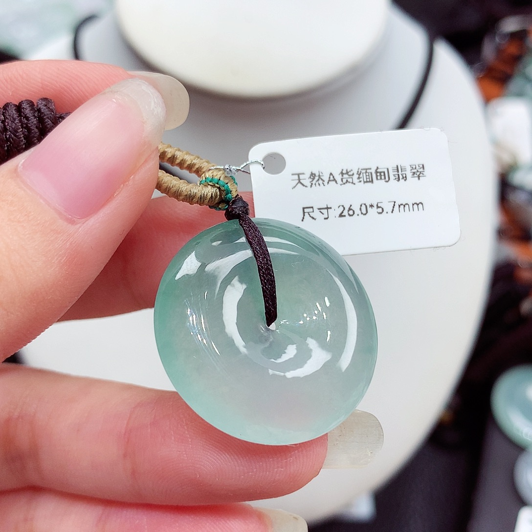 翡翠未镶嵌颈饰翡翠49，26/5.7