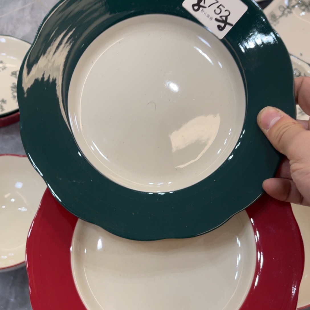 陶瓷微瑕餐具介意勿拍，满18飞！