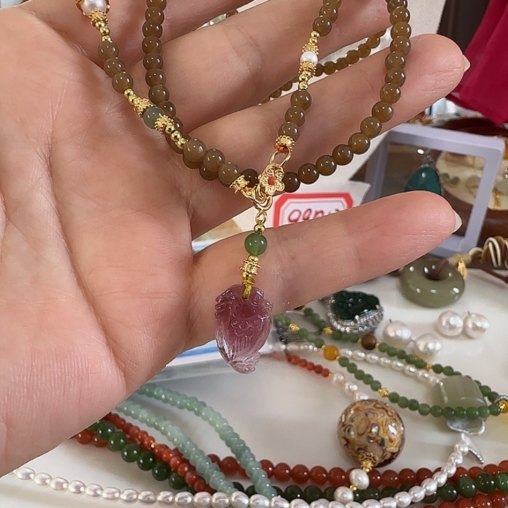 微***也和田玉（糖玉）未镶嵌颈饰4左右设计款带坠子隔珠天然结构