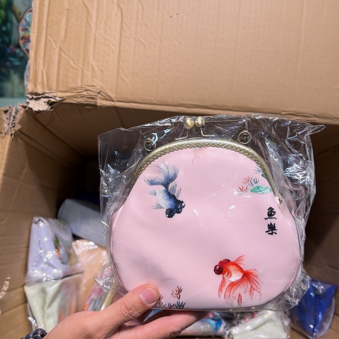 刺绣刺绣工艺精湛