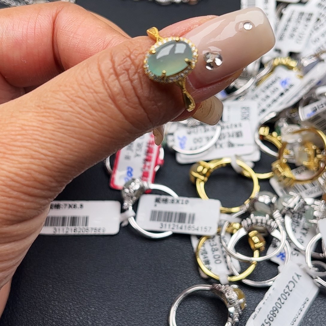 翡翠戒指银S925镶嵌缅甸天然A货戒指
