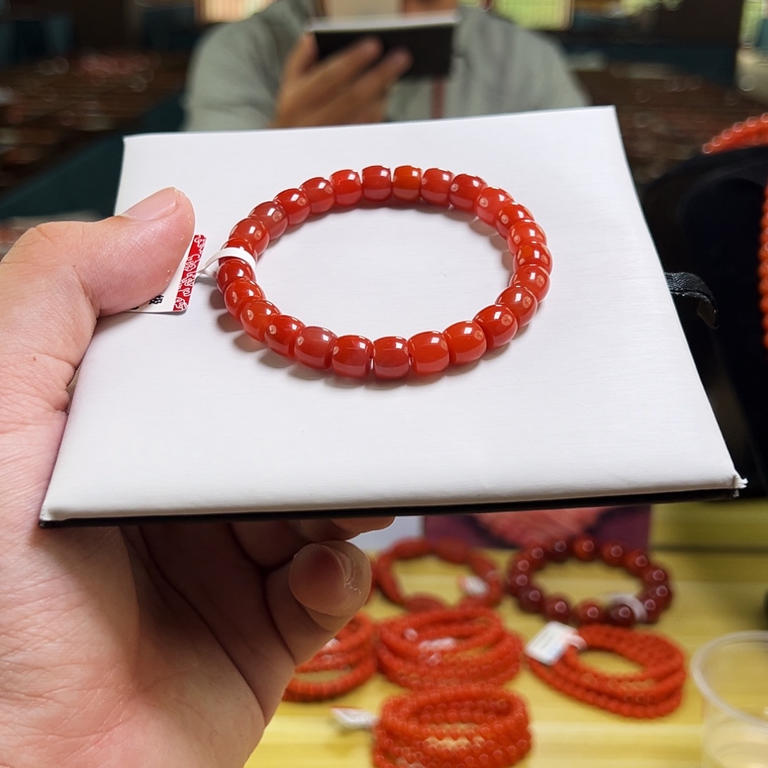 南红玛瑙未镶嵌手链