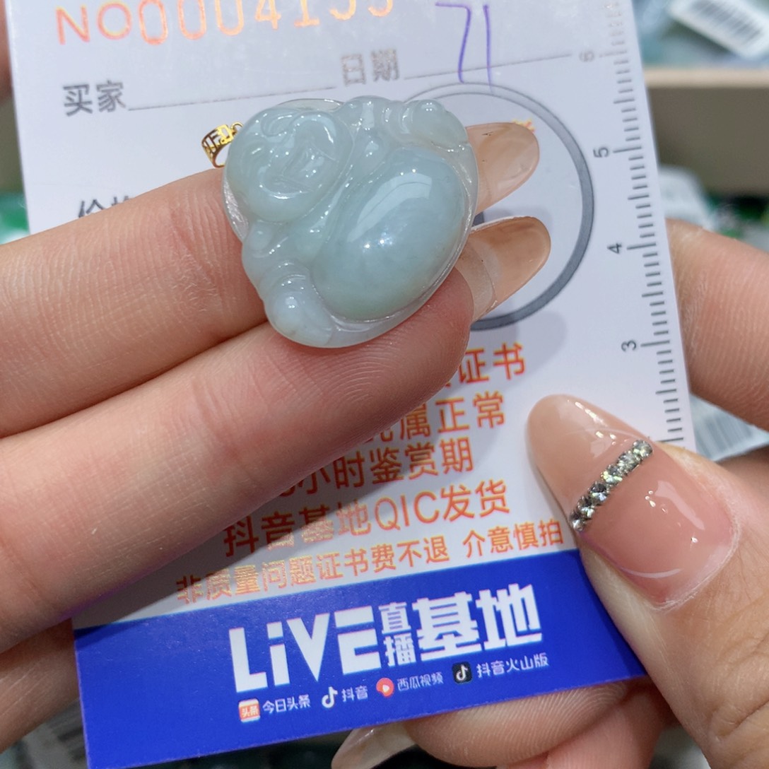 翡翠颈饰18K金镶嵌佛公