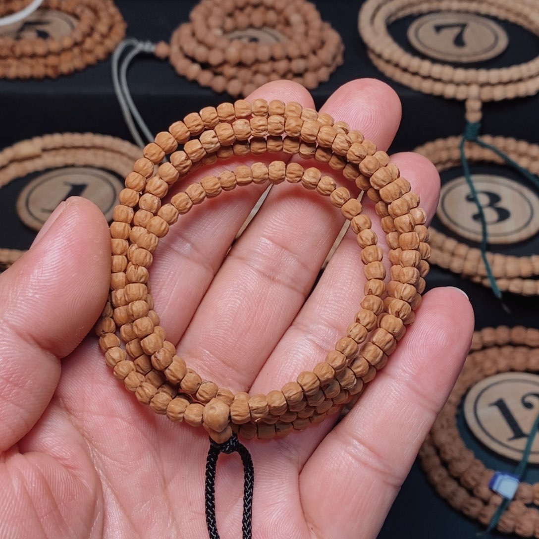 柏香籽/百香籽手串小*，